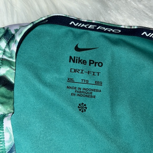Nike Pro Women's Dri-FIT bra - Picture 5 of 7